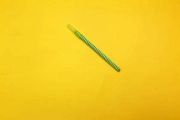 Ручка Ізольована Жовтому Фоні — стокове фото