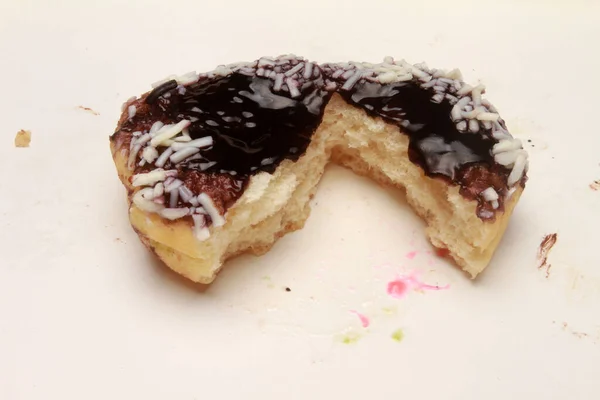 Donut Mit Schokoladenbelag — Stockfoto