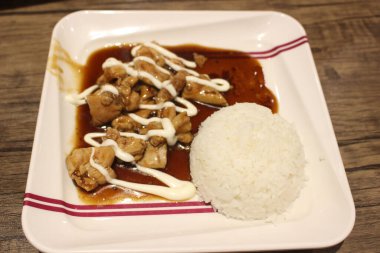 sarımsaklı kızarmış tavuk