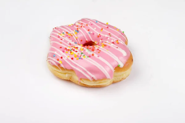 Beyaz Arka Planda Kalp Şeklinde Pembe Donut — Stok fotoğraf