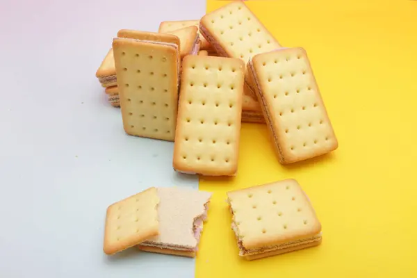 Бутерброды Крекеры Белом Фоне — стоковое фото