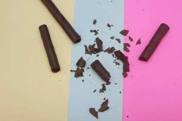 Pépites Chocolat Bâton Sur Fond Rose Vue Rapprochée — Photo