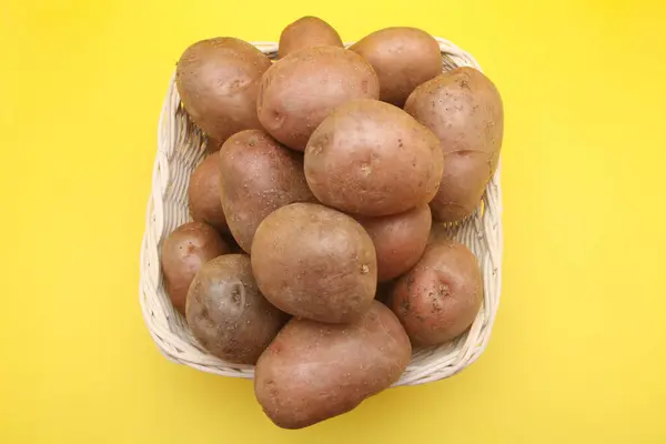 Картошка Корзине — стоковое фото