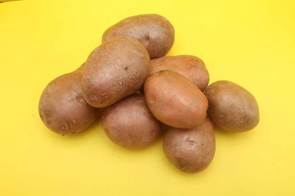 Φρέσκες Πατάτες Στο Παρασκήνιο — Φωτογραφία Αρχείου