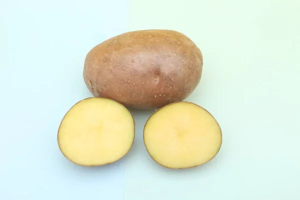 Φρέσκες Πατάτες Λευκό Φόντο — Φωτογραφία Αρχείου
