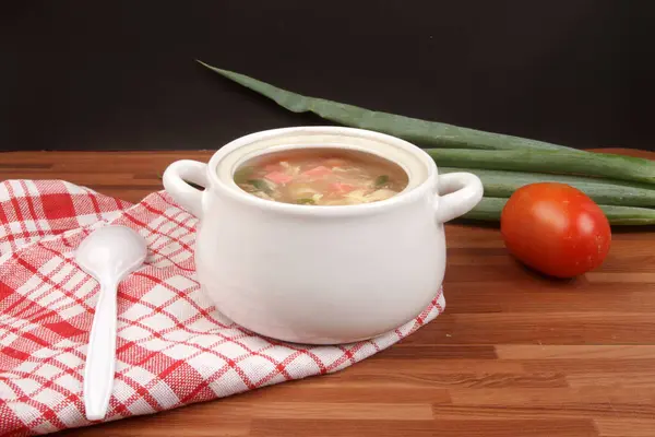 Miska Gorącej Zupy Kurczaka Warzywami Domowe Jedzenie — Zdjęcie stockowe