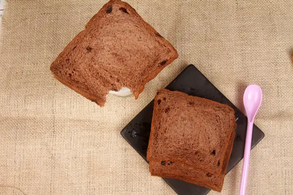 Шоколадный Хлеб Столе — стоковое фото