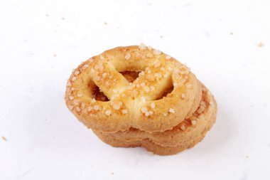 beyaz zemin üzerine bisküvi