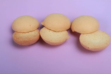 Çocuklar için ev yapımı kurabiyeler