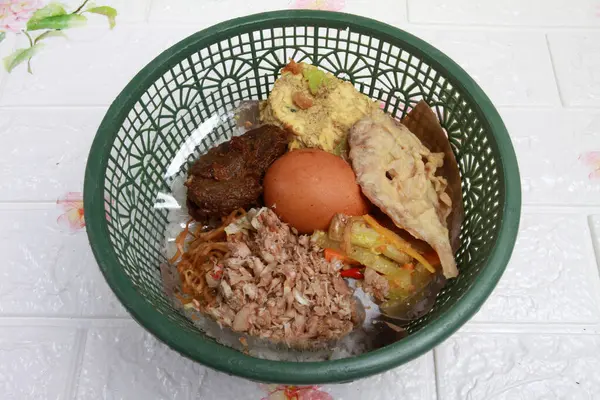 Nasi Berkat Endonezya Nın Geleneksel Mutfağı — Stok fotoğraf
