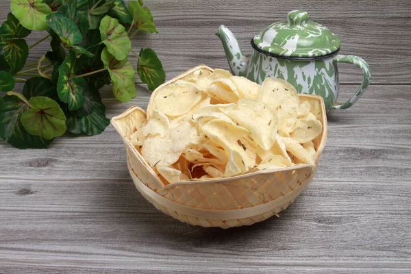 Cassava Chip Crackers Bowl — Stock Photo, Image