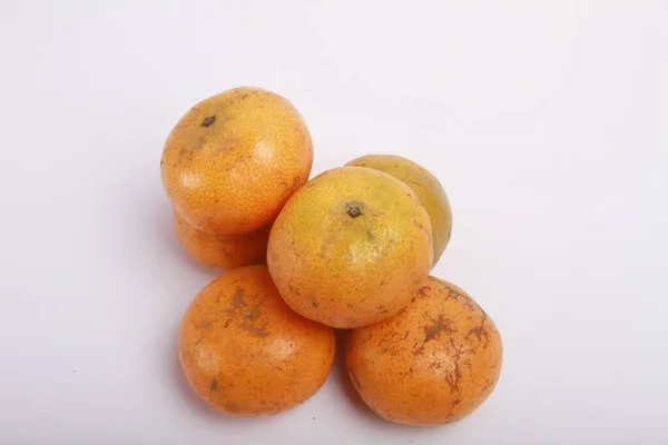 Frutti Freschi Arancioni Sfondo Bianco — Foto Stock