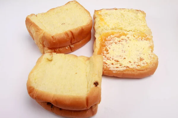 Beyaz Arkaplanda Ekmek — Stok fotoğraf
