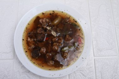 Endonezya mutfağı: bir tabak rawon.