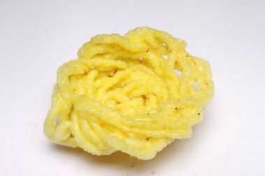 Beyaz arkaplanda krakerler