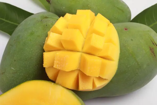 Owoce Mango Białym Tle — Zdjęcie stockowe