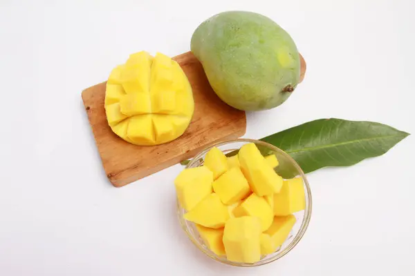 Fruta Mango Con Rebanadas Mesa Madera — Foto de Stock