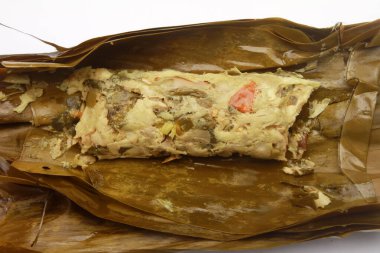 Asya yemekleri, pepes ikan, ya da baharatlı balık pişirme.