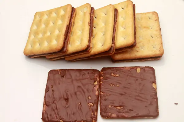 Kekse Mit Schokolade Und Marmelade — Stockfoto