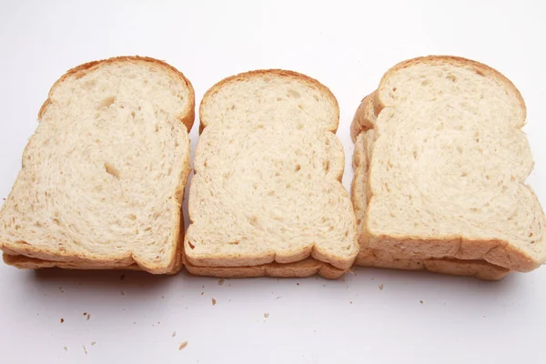 Beyaz Arkaplanda Ekmek Dilimleri — Stok fotoğraf