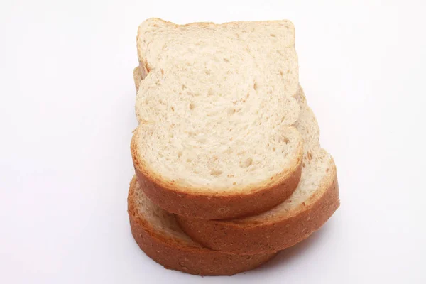 Beyaz Arka Planda Bir Somun Taze Ekmek Izole — Stok fotoğraf