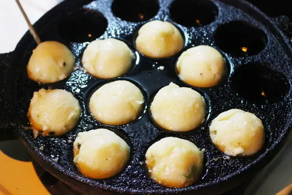 Gatumat Matlagning Takoyaki Japansk Mat — Stockfoto