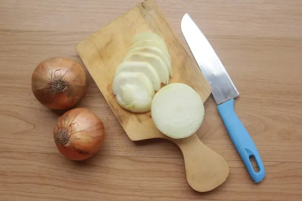 Closeup Shot Onion Garlic Wooden Board Knife — Stock Photo, Image