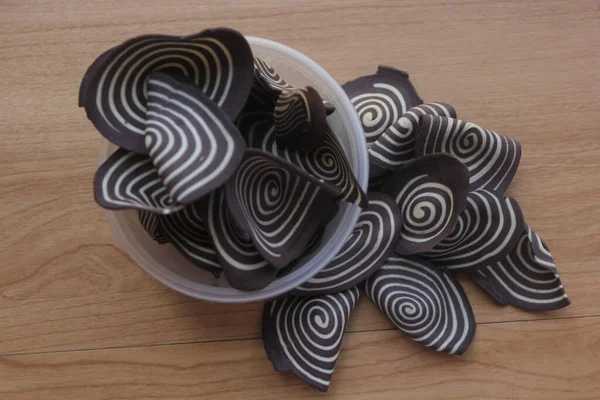 Masada kuru atıştırma