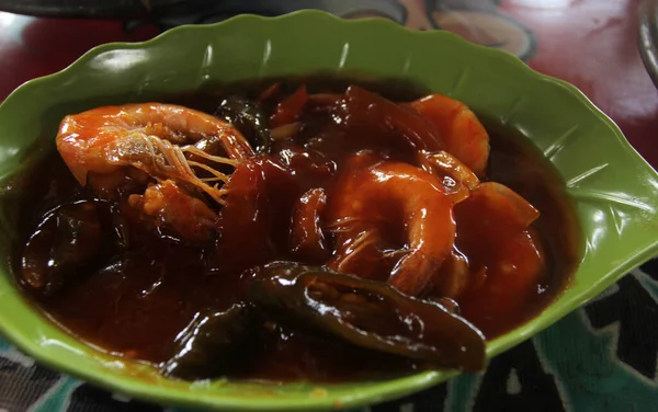 亚洲菜 盘上的牡蛎酱虾 — 图库照片