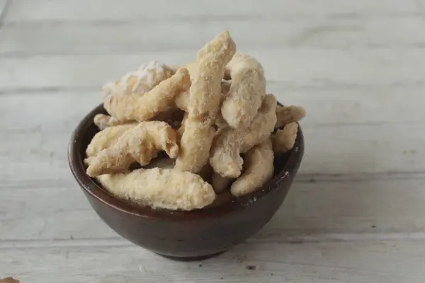 Köpek Boşluğu, Endonezya 'nın Kurban Bayramı atıştırmalıkları.