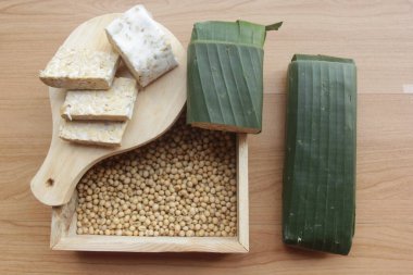 Tempeh, Pekalongan, Endonezya 'dan geleneksel bir yemek olan soya fasulyesi ürünüdür.