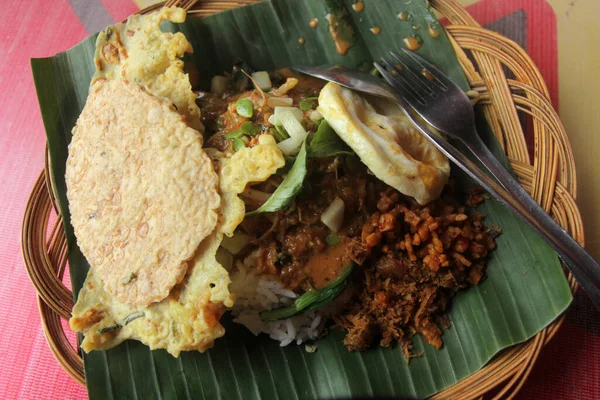 Vervallende Nasi Pecel Aziatisch Eten Indiase Gerechten — Stockfoto