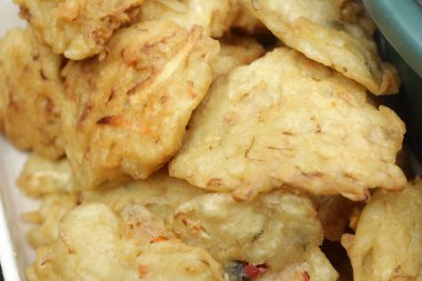 Bakwan, Endonezya 'da geleneksel bir atıştırmalıktır.