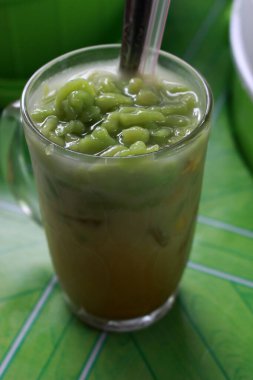 Bir bardak buz cendol.