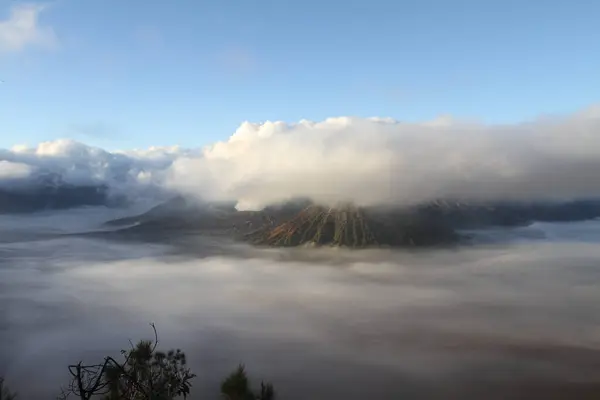 Sabah sisli Bromo Dağı