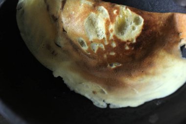 Asya yemekleri, çikolata soslu krakerler.