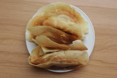 Tahta masada tabakta kraker