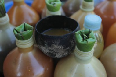 Jamu, Endonezya 'da geleneksel bitki içeceğidir.