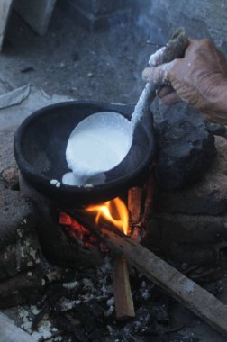 Geleneksel kek ya da Serabi, Endonezya sokak yemekleri pişirmek