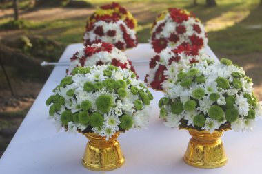 Masaya gelin buketi çiçek