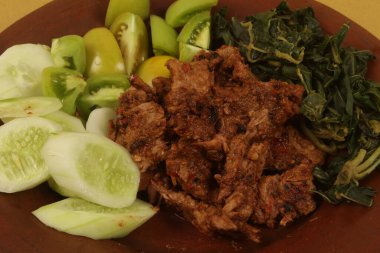 Endonezya yemeği, kızarmış domuz eti