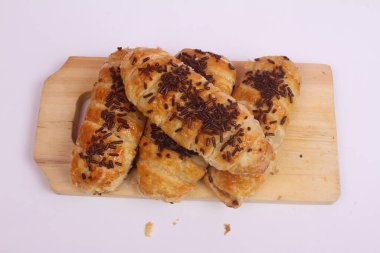 Çikolatalı ve fındıklı kruvasan..