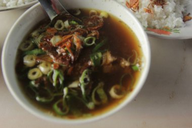 Soto tauto ile pilav, Endonezya mutfağı.