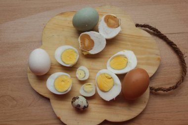 taze ve lezzetli tavuk yumurtaları