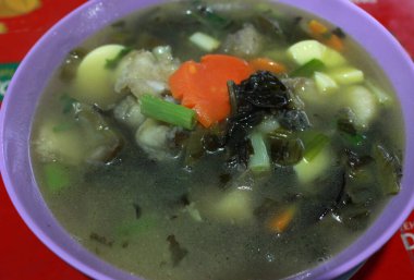 Lezzetli Asya yemeklerinin yakın görüntüsü