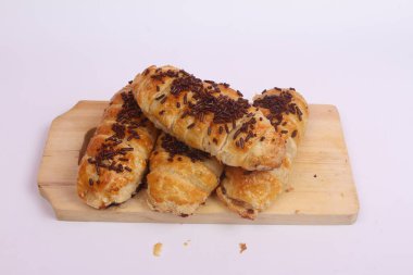 reçelli çikolatalı kruvasan.