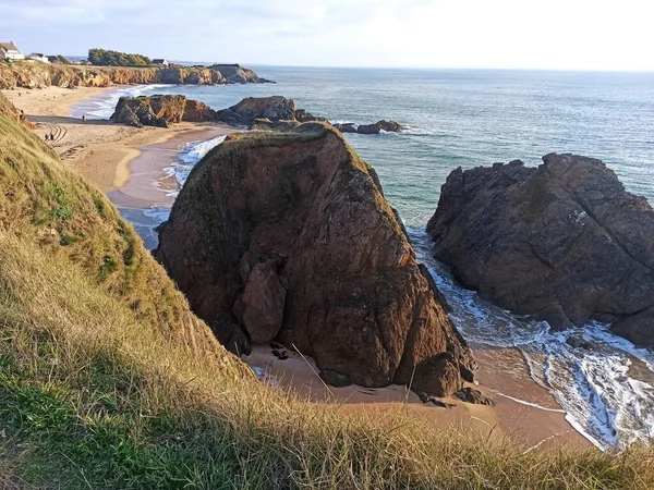 Clohars Carnoet, Brittany, Fransa 'daki Kerou Plajı. Yüksek kalite fotoğraf