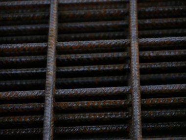 Beton binalar için metalden örülmüş kare güçlendirme ağı
