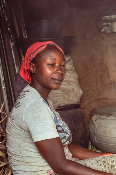 Opialu Benue State Nigeria Martie 2021 Femeie Africană Muncitoare Angajată — Fotografie, imagine de stoc