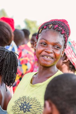 Abuja, Nijerya - 26 Temmuz 2021: Covid 19 Toplum Duyarlılığı, Yerli Afrika Köylerinin Sağlık ve Su Hijyeni. Seçim Kampanyası Toplantısı. Kanser Farkındalığı Programı ve Güçlendirme